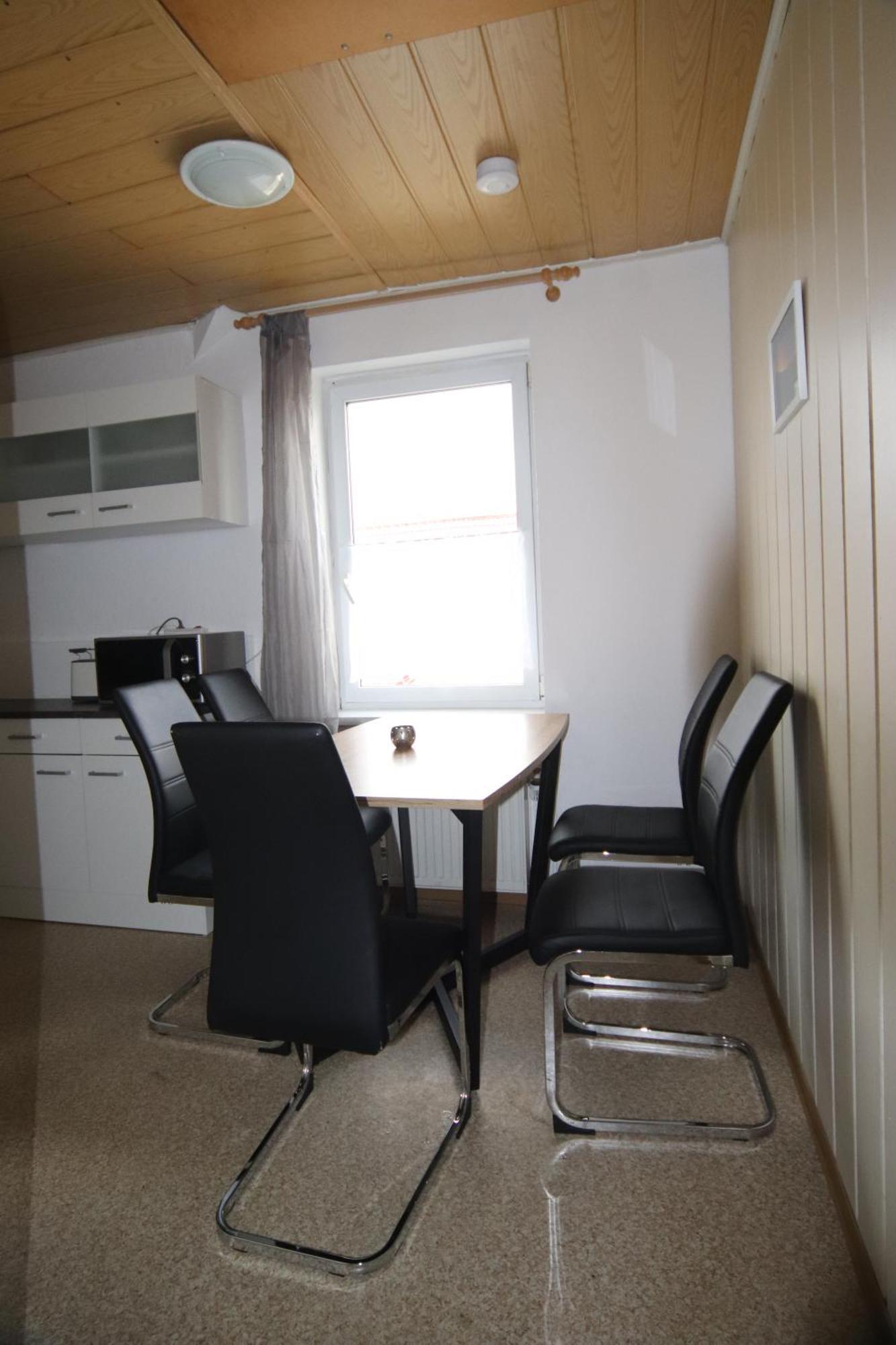 Ruhige Wohnung Mit Terrasse Nur 5 Minuten Zur Mueritz Marienfelde Exterior photo